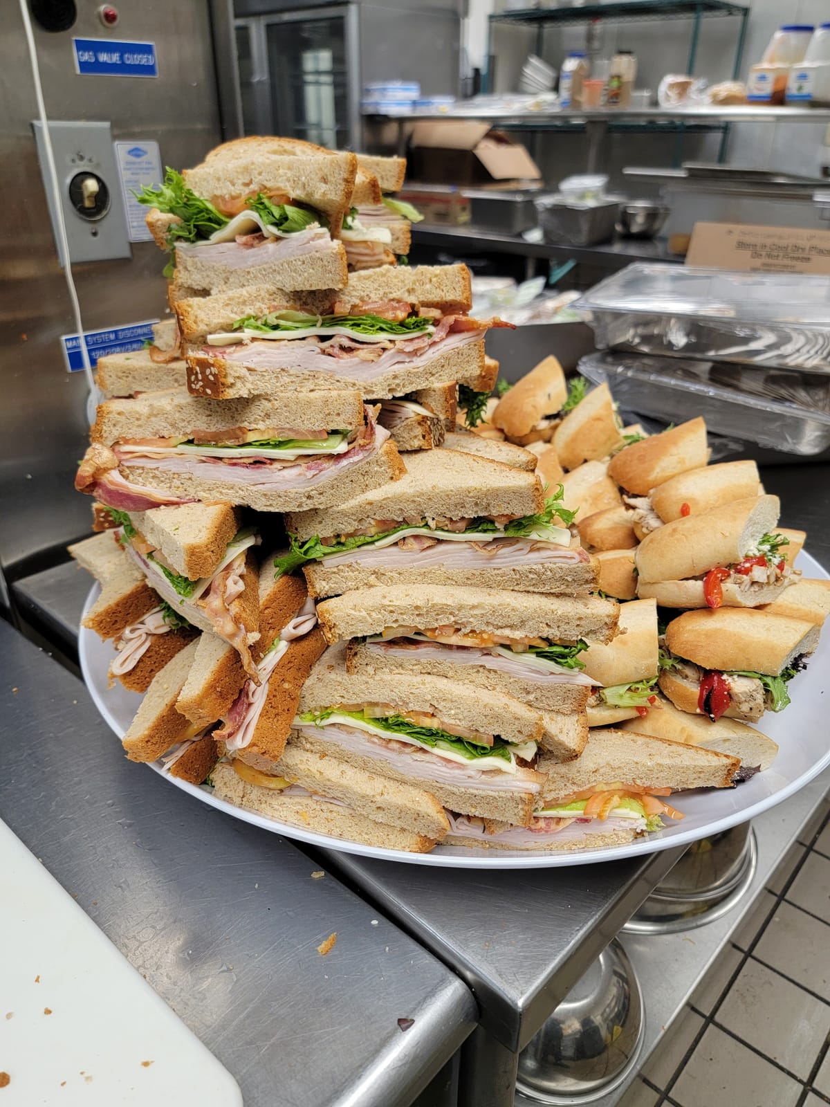 You love to cook? DON'T BE A CHEF!